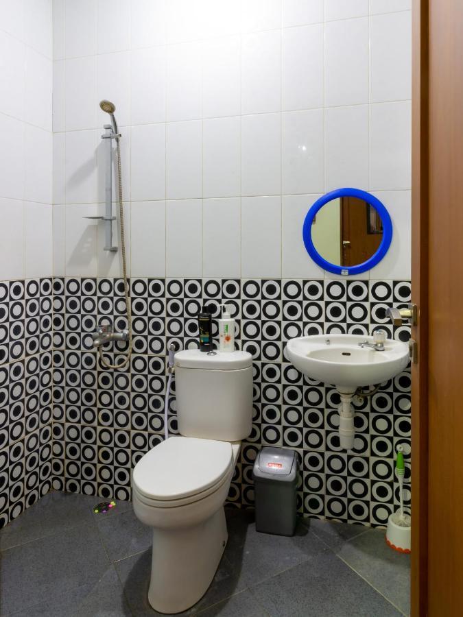 Spacious, White-Villa Belgareti @Kiara Condong バンドゥン エクステリア 写真